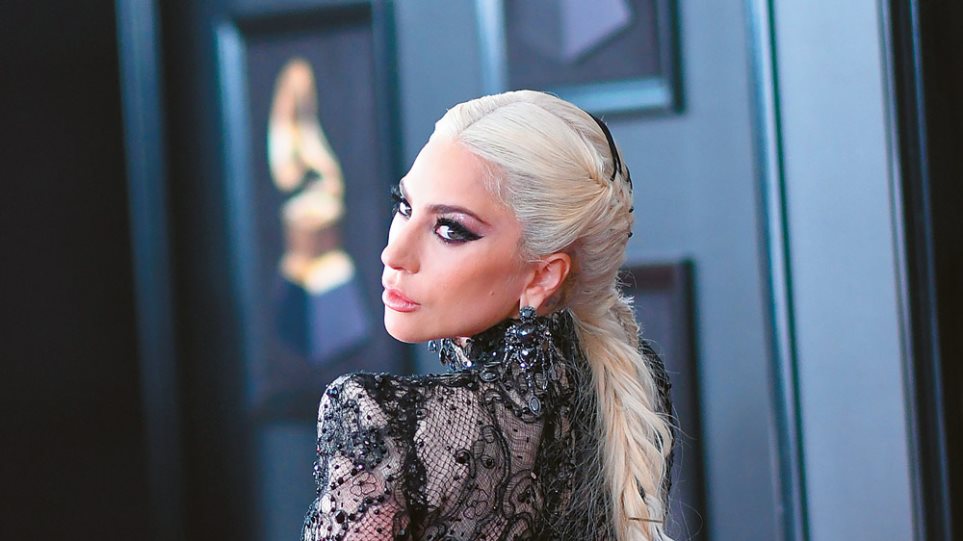 H Lady Gaga μιλά για τον βιασμό της και σοκάρει