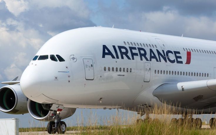 Αναγκαστική προσγείωση αεροπλάνου της Air France λόγω καπνού στην καμπίνα