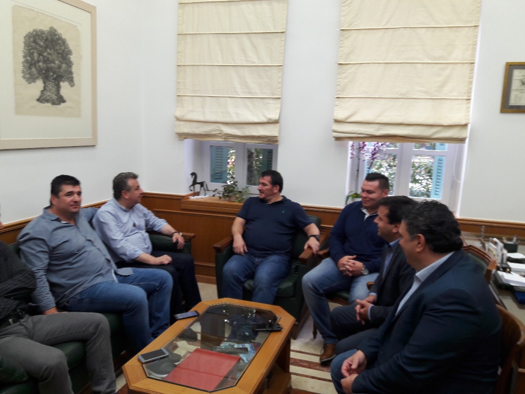 Συνάντηση με Πύρρο Δήμα και κάλεσμα για μεγάλη διοργάνωση στην Κρήτη