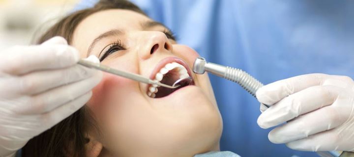 Η τακτική επίσκεψη στον οδοντίατρο μειώνει τον κίνδυνο πνευμονίας