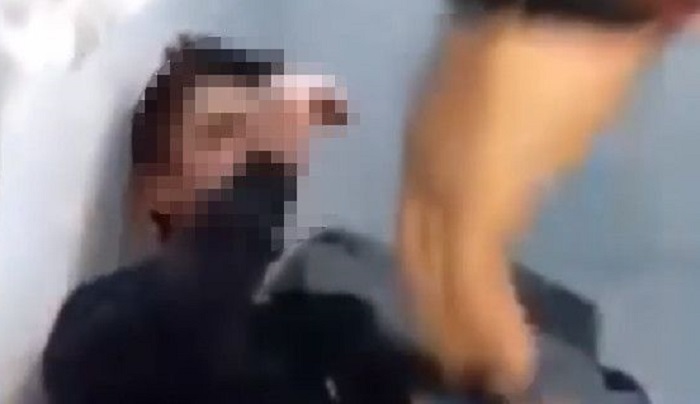Σοκαριστικό βίντεο από τον ξυλοδαρμό του 19χρονου στις φυλακές