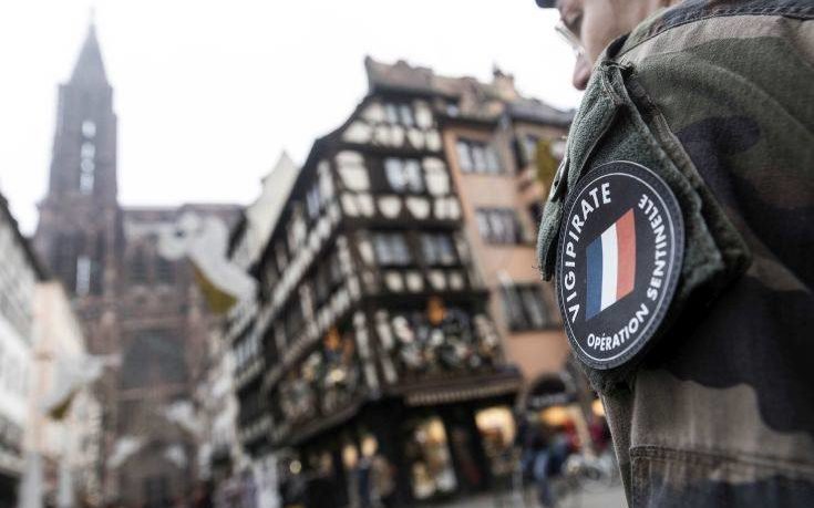 Σε κατάσταση σοκ το Στρασβούργο απ’την επίθεση στη χριστουγεννιάτικη αγορά