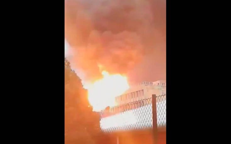 Τρεις τραυματίες από έκρηξη στη στέγη πανεπιστημιακού κτιρίου στη Λυών