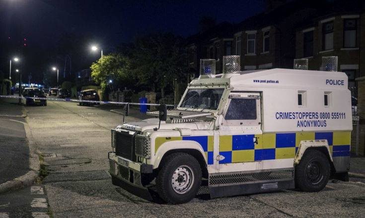 Αστυνομικές έρευνες για πιθανή έκρηξη παγιδευμένου οχήματος στην Ιρλανδία