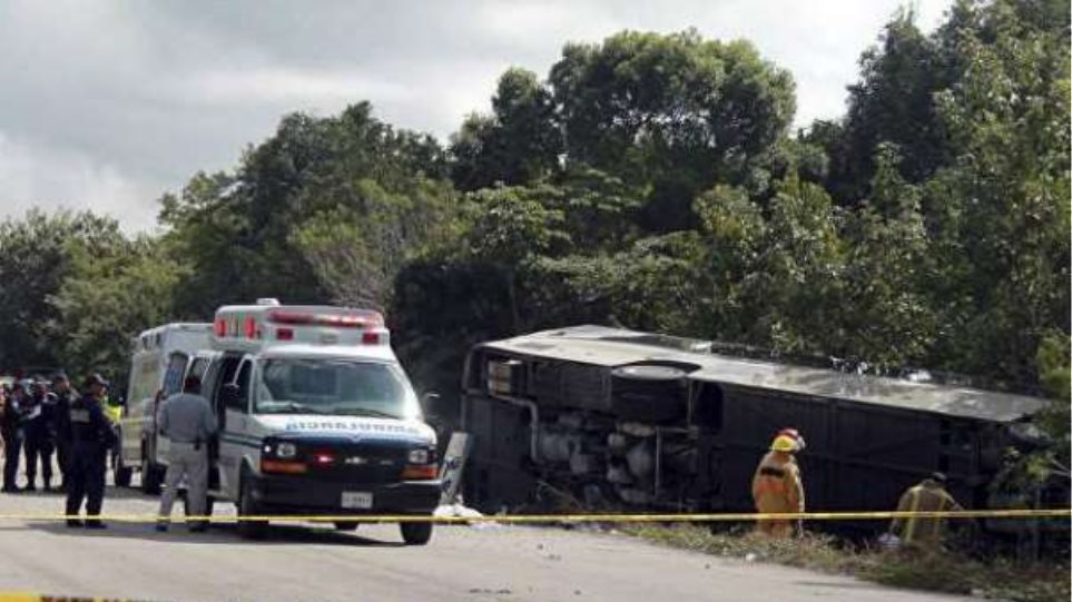 Βολιβία: 22 νεκροί και 37 τραυματίες από τη σύγκρουση δύο λεωφορείων