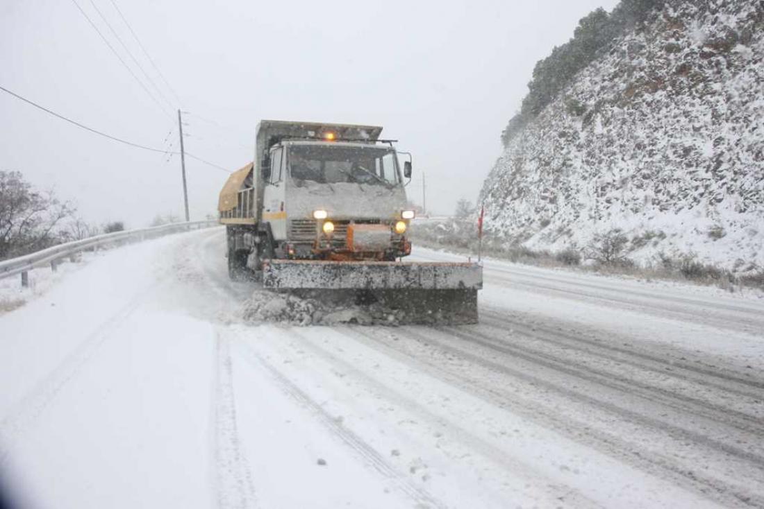 Απαγόρευση κυκλοφορίας σε επαρχιακό δρόμο στο Ρέθυμνο λόγω χιονιά