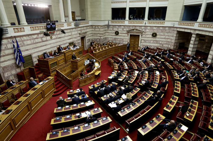 Στη Βουλή τις επόμενες μέρες το νομοσχέδιο για νόμο Κατσέλη και 120 δόσεις
