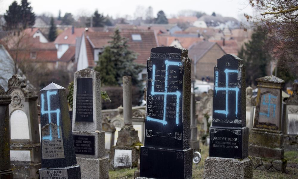 Βεβηλώθηκαν 80 εβραϊκοί τάφοι στην Αλσατία
