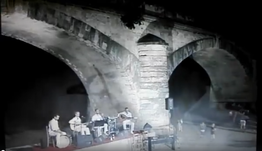 Όταν οι Κρητικοί έστησαν γλέντι κάτω από την γέφυρα του Κερίτη – Συγκλονιστικό βίντεο