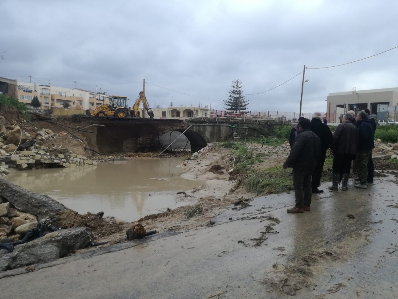 Κλιμάκιο του ΚΚΕ επισκέφθηκε τις πληγείσες περιοχές του Ρεθύμνου