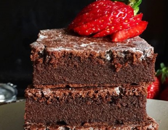 Σοκολατένιο κέικ με καρύδα