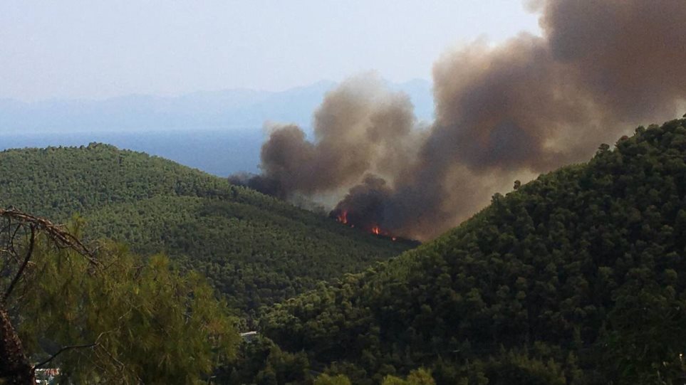 Φωτιά αναστάτωσε τους κατοίκους του Σέμπρωνα