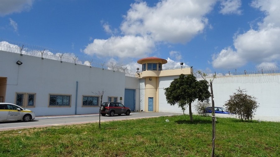 Επεισόδια στις φυλακές της Αγιάς – Κρατούμενοι προκάλεσαν φθορές