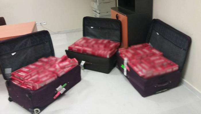 Δύο γυναίκες θέλησαν να “περάσουν” χιλιάδες λαθραία τσιγάρα από το αεροδρόμιο Ηρακλείου