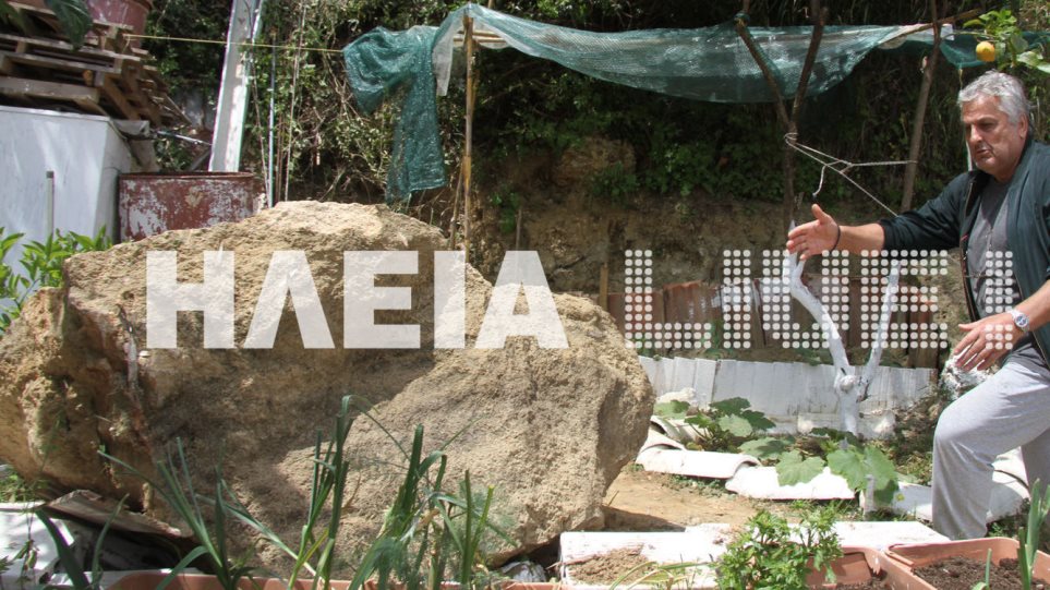Ζημιές από τους σεισμούς στην Ηλεία – Βράχος έπεσε σε αυλή σπιτιού (φωτο)