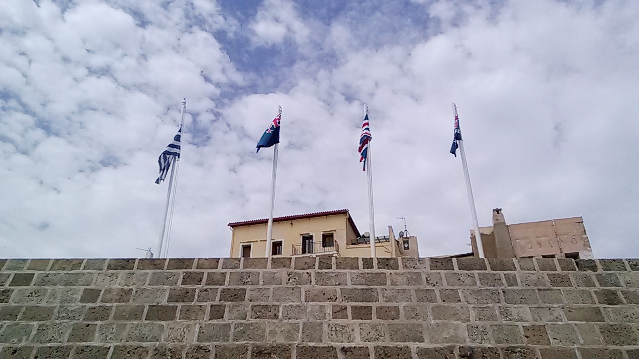 Η έπαρση των σημαιών στο φρούριο Φιρκά για την 78η επέτειο Μάχης της Κρήτης (φωτο-βίντεο)