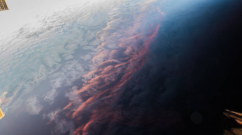 Το ηλιοβασίλεμα από το διάστημα – Φωτο από το Διεθνή Διαστημικό Σταθμό