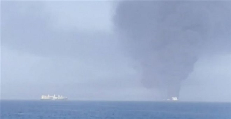 Παγκόσμιος συναγερμός: Επίθεση σε 2 δεξαμενόπλοια στον Κόλπο του Ομάν (βίντεο)