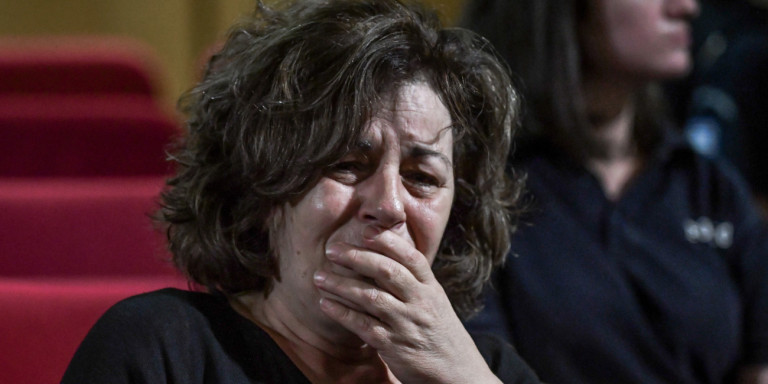 Δίκη Χρυσής Αυγής: Ξέσπασε σε κλάματα η Μάγδα Φύσσα μόλις αντίκρισε τον Ρουπακιά