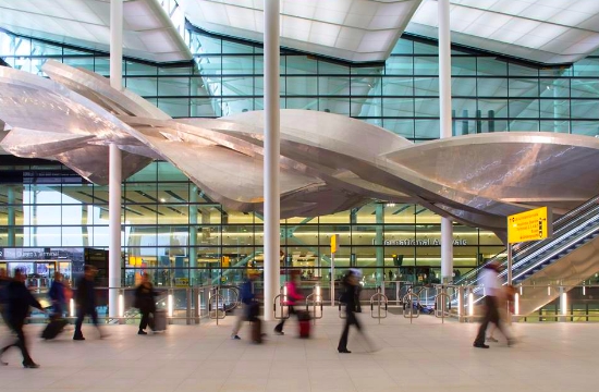 Κινητοποιήσεις σε 3 Βρετανικά αεροδρόμια προμηνύουν χάος στις πτήσεις το καλοκαίρι