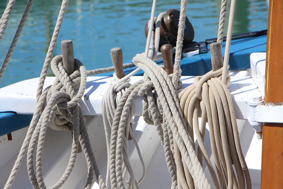 Έκλεψε είδη ψαρέματος αξίας 2.000 ευρώ από βάρκα στα Χανιά