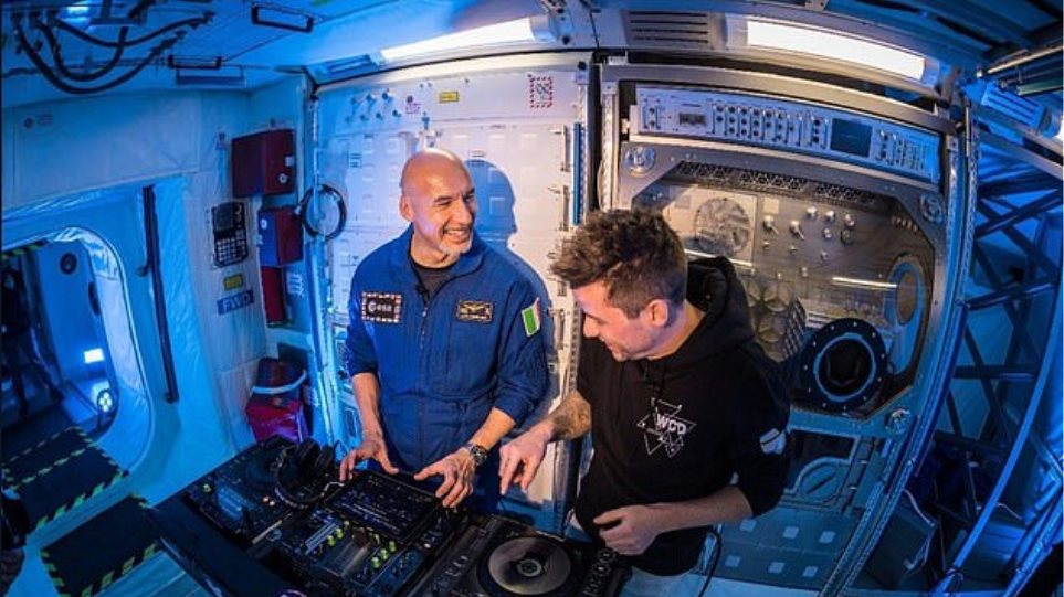 Απίστευτο κι όμως αληθινό: Αστροναύτης σε ρόλο DJ από το… διάστημα (βίντεο)