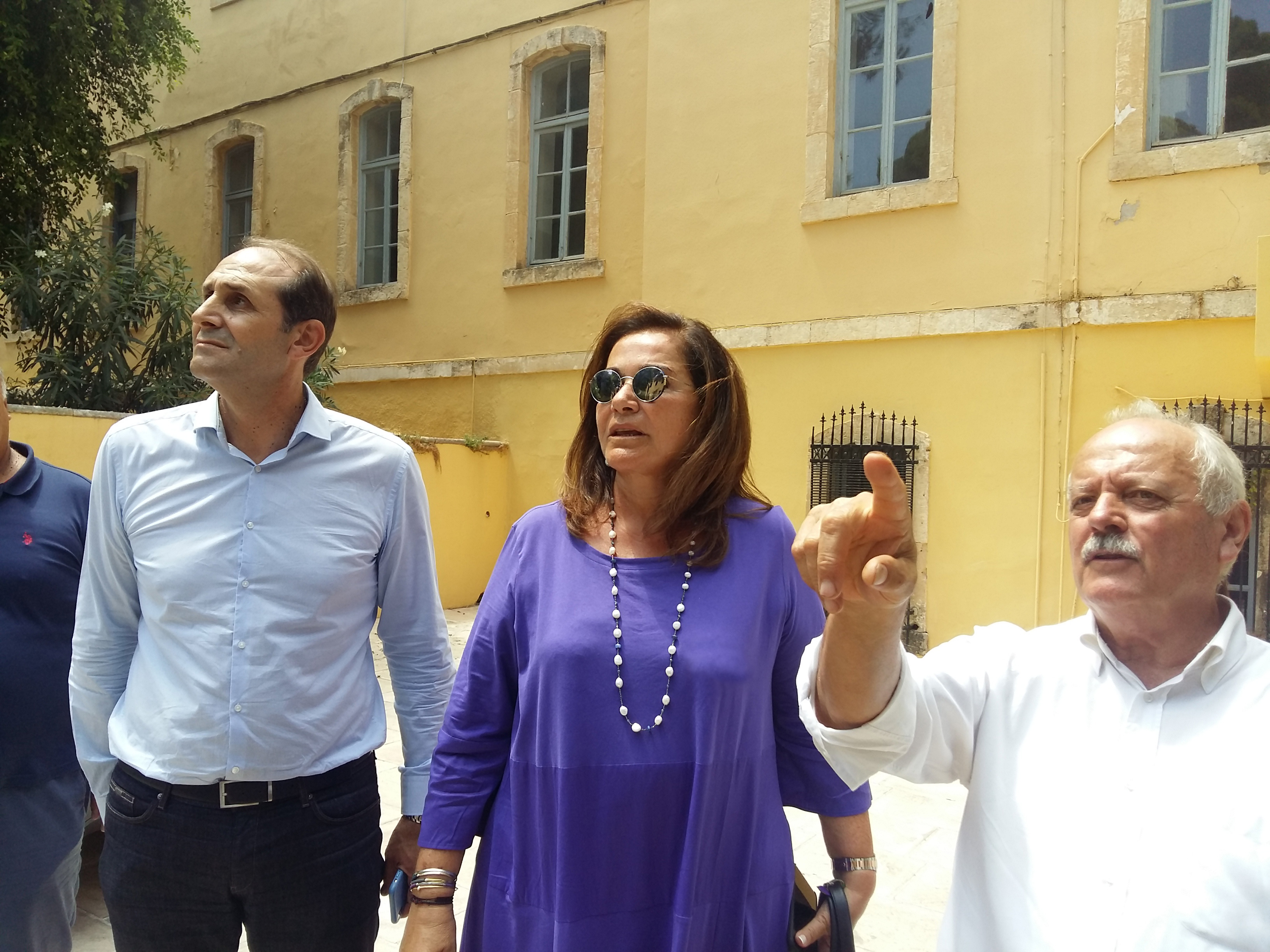 “Επίθεση” του ΣΥΡΙΖΑ Χανίων στην Ντόρα Μπακογιάννη για το κτίριο των Ιταλικών Στρατώνων