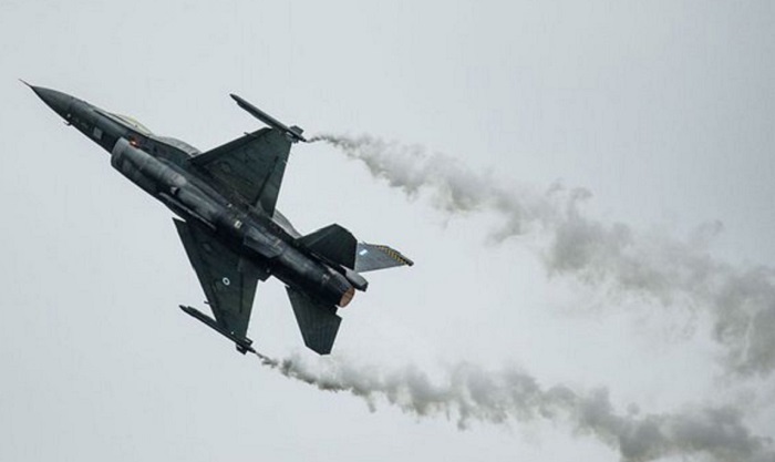 Βελγικό F-16 συνετρίβη στη Γαλλία – Ο πιλότος «πιάστηκε» σε καλώδια υψηλής τάσης