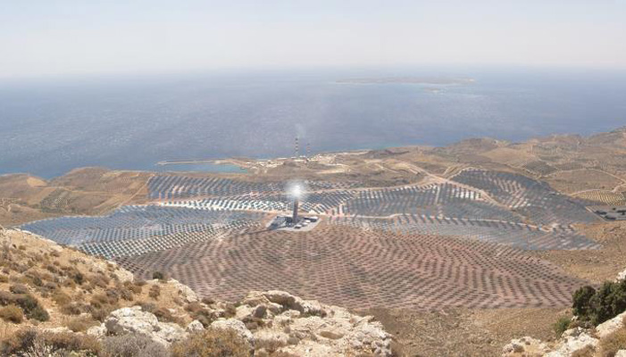 Τι προβλέπει το ηλιοθερμικό έργο με χρήση άλατος στην Κρήτη που εξήγγειλε ο Κ.Μητσοτάκης