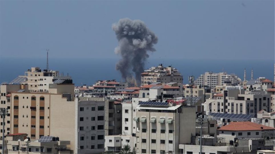 Ισραηλινοί βομβαρδισμοί εναντίον θέσεων της Χαμάς στη Γάζα