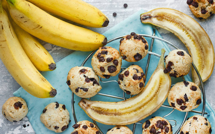 Πώς να φτιάξετε σπιτικά μπισκότα με σοκολάτα και μπανάνα