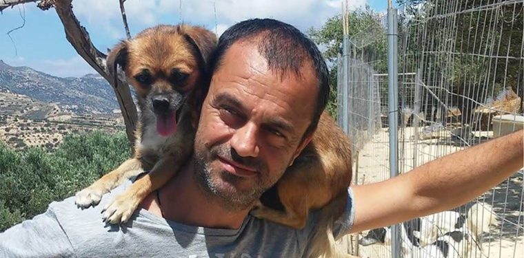 Τάκης Προεστάκης: Ο Κρητικός Άγιος των αδέσποτων ζώων
