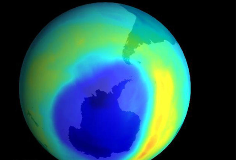 Η τρύπα του όζοντος συρρικνώθηκε το 2019 λόγω ανόδου της θερμοκρασίας από την Ανταρκτική