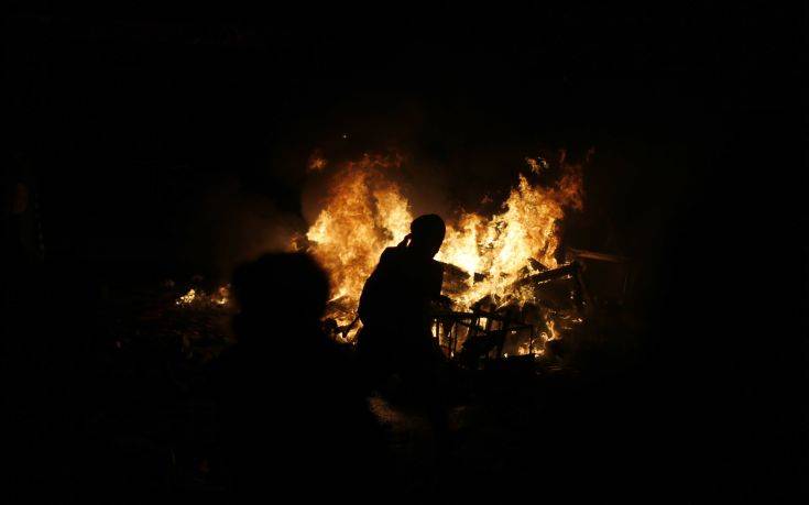 Χιλή: Στις φλόγες πανεπιστήμιο στο Σαντιάγο