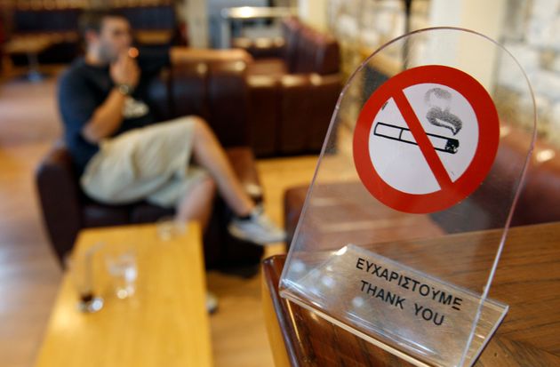 Τα πρώτα πρόστιμα του 2020 για το κάπνισμα έπεσαν στο Ηράκλειο
