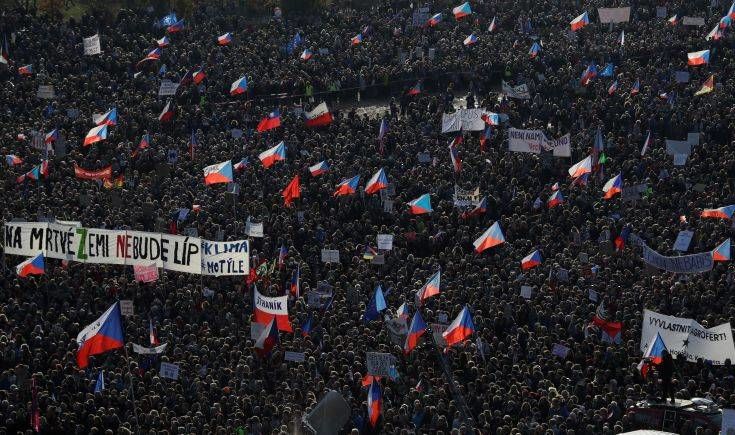 Τσεχία: Μαζικές αντικυβερνητικές διαδηλώσεις