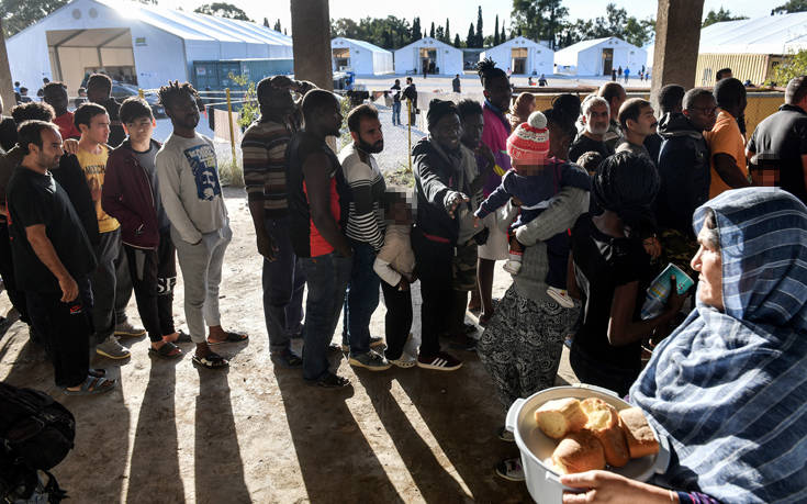Βροντερό «όχι» στη Λέσβο για νέα δομή προσφύγων