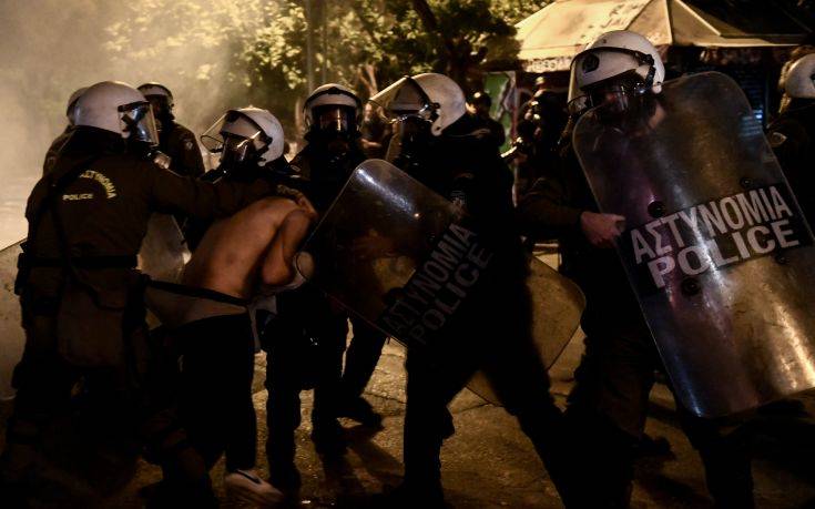 Στο Συνήγορο του Πολίτη παρέπεμψε η ΕΛΑΣ τις καταγγελίες για αστυνομική βία