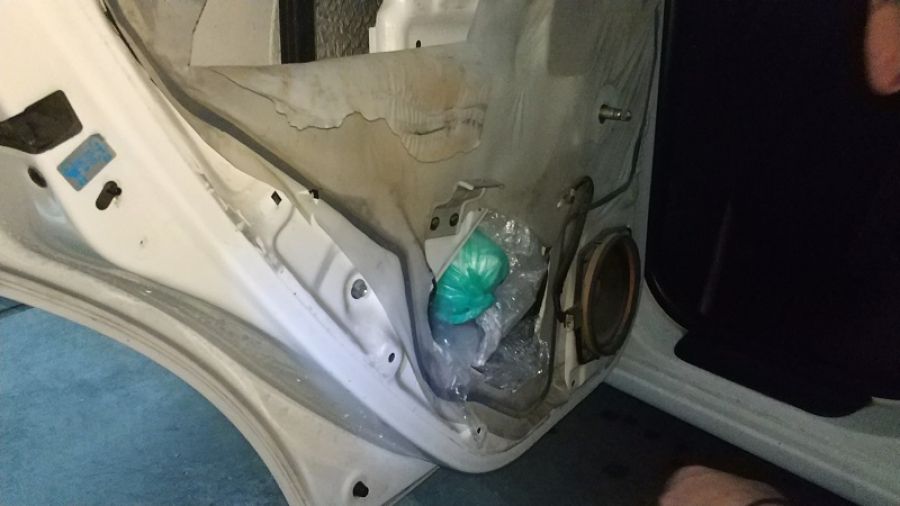Ένας 38χρονος είχε κρύψει πάνω από 5 κιλά ηρωίνης στην πόρτα του αυτοκινήτου