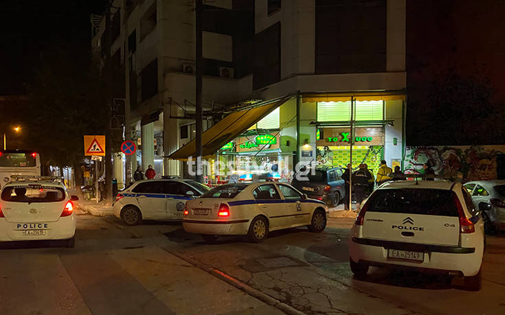 Αστυνομική καταδίωξη στη Θεσσαλονίκη: Πήδηξαν έξω από το τζιπ για να ξεφύγουν
