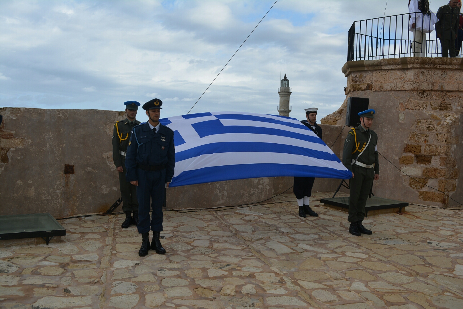 Ένωση Κρήτης με Ελλάδα: Λαμπρές εκδηλώσεις με αυστηρό μήνυμα ΠτΔ προς Τουρκία (φωτο – vid)