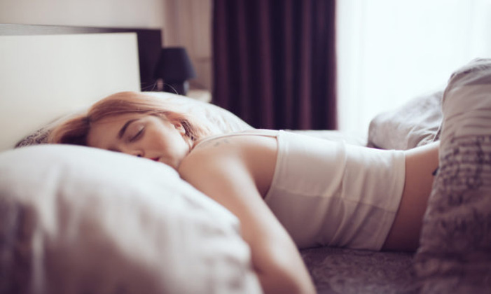 Ύπνος: Αυξημένος κίνδυνος εγκεφαλικού για όσους κοιμούνται πολύ και ανήσυχα