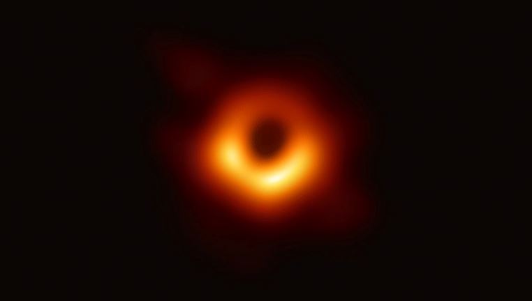Πρώτη εικόνα μαύρης τρύπας, το κορυφαίο επίτευγμα για το 2019
