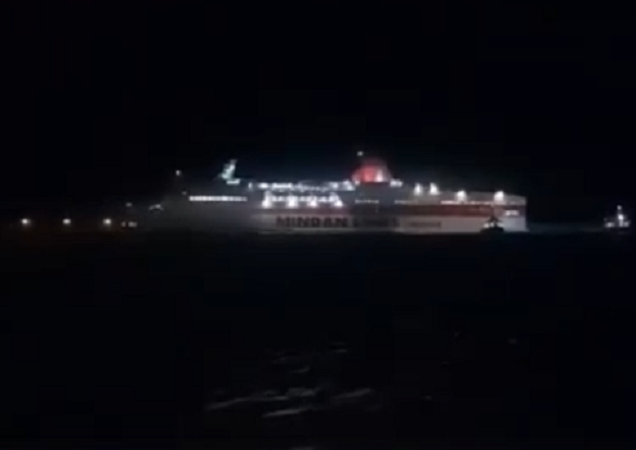 Το ’’Φαιστός Παλάς’’ παλεύει με τους ανέμους στο λιμάνι του Ηρακλείου (βιντεο)