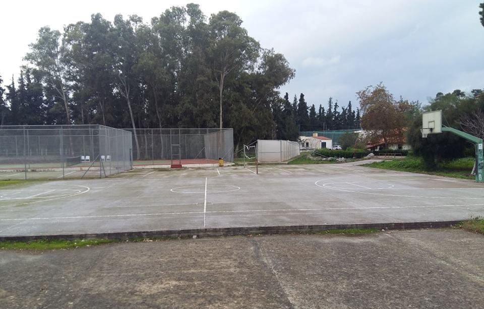 Η ΕΚΟ ανακαινίζει το ανοιχτό γήπεδο μπάσκετ στο ΜΑΙΧ – Σημαντική η συμβολή Γλυνιαδάκη