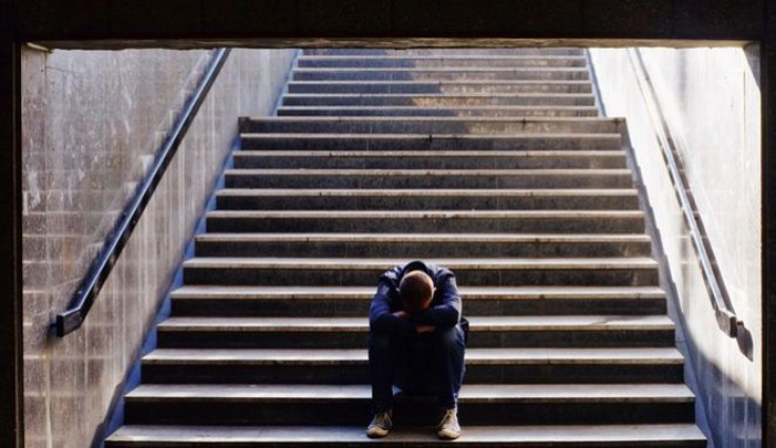 Έρευνα: Άνθρωποι με κατάθλιψη πιθανότερο να εκδηλώσουν άνοια