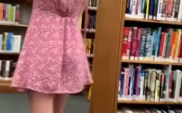 Σάλος από ερωτικό βίντεο που γυρίστηκε σε δημόσια βιβλιοθήκη σε ώρα αιχμής