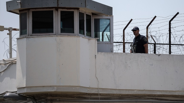 Κελί με… τζακούζι αποκάλυψε έλεγχος στις φυλακές Κορυδαλλού
