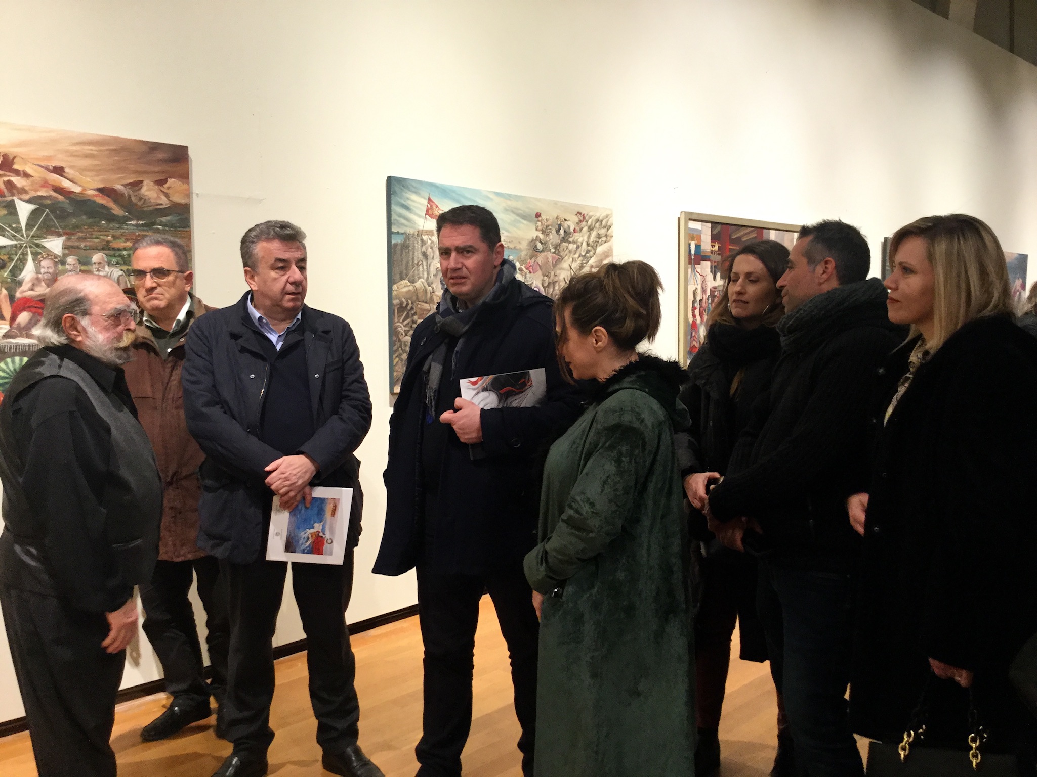Πλήθος κόσμου στα εγκαίνια της έκθεσης ζωγραφικής του Ρουσσέτου Παναγιωτάκη