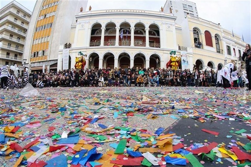 Πάτρα: Καλοκαιρινό καρναβάλι ανήγγειλε ο δήμαρχος Πατρέων